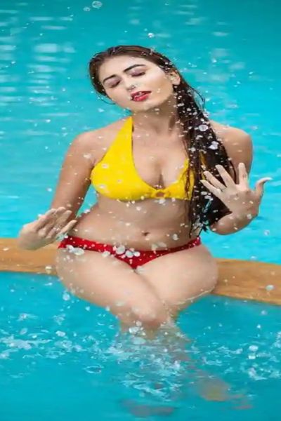 23-year-old escort in Mumbai